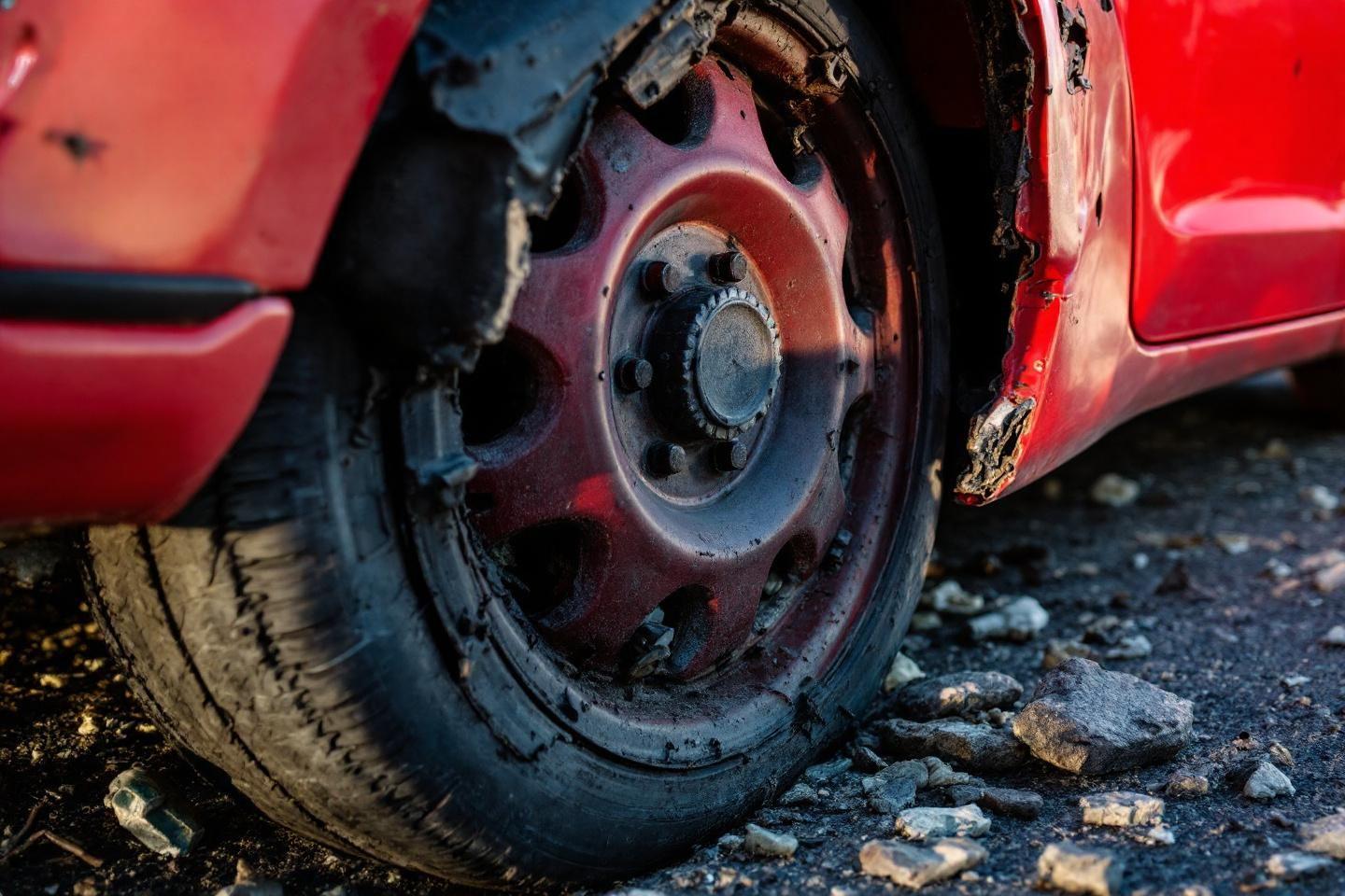 Éclairage plaque immatriculation : contrôle technique Martigues