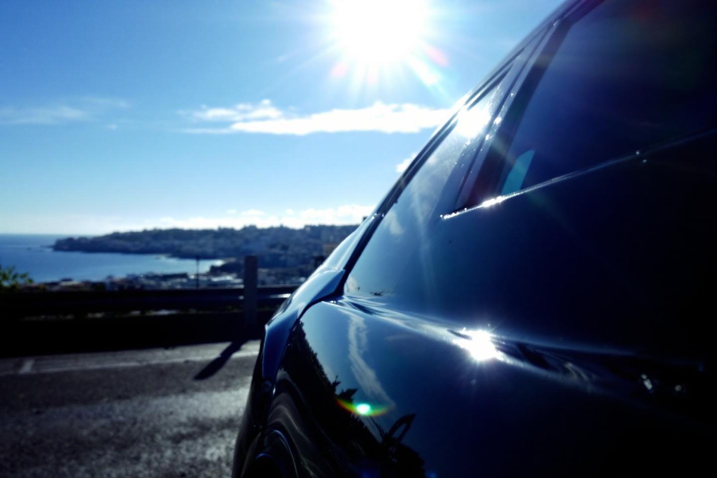 Erreurs à éviter lors du lavage de votre voiture en été