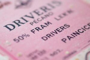 Faut-il garder son ancien permis de conduire rose jusqu'en 2033 ?